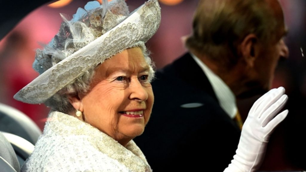  Die Eröffnungsfeier der Commonwealth Games in Glasgow glich einem Windsor-Familientreffen: Nicht nur Queen Elizabeth II. und ihr Mann Prinz Phlip nahmen teil, auch Prinz Charles, Herzogin Camilla und Herzogin Sophie zeigten sich. 