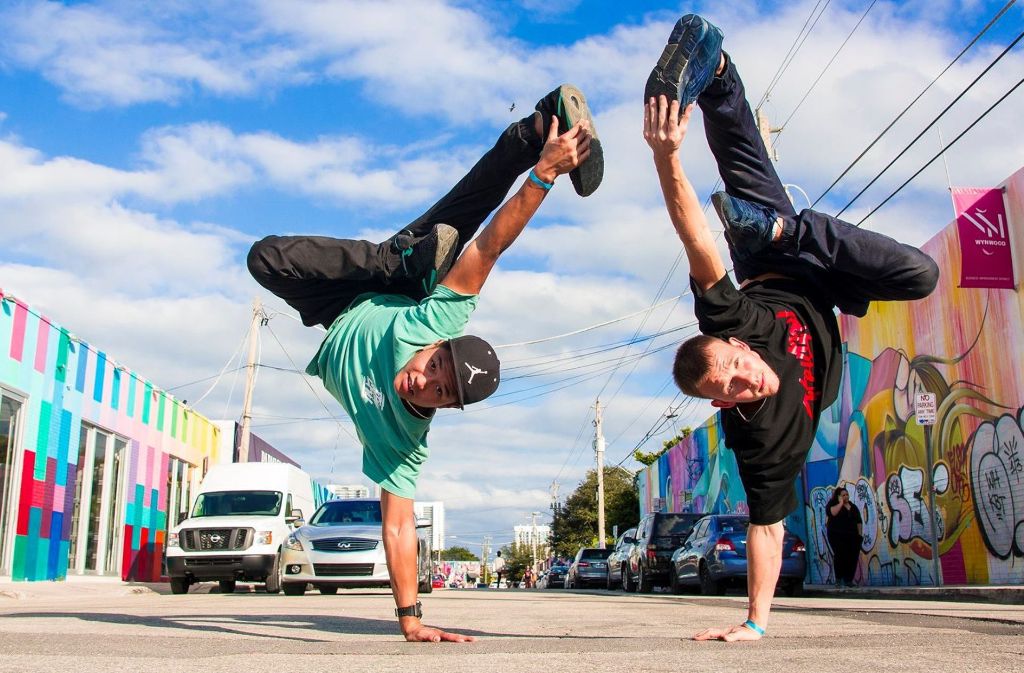 „Breakdancer betonen Stil und Akrobatik individuell, um ihrer Persönlichkeit Ausdruck zu verleihen.“
