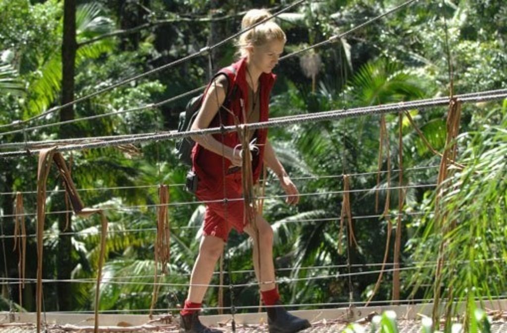 Angelina Heger gibt auf. Die Dschungelblondine kehrt nach Tag 7 dem Camp den Rücken – aber nicht ohne vorher nachzufragen, wie sich das auf ihre Gage auswirkt.