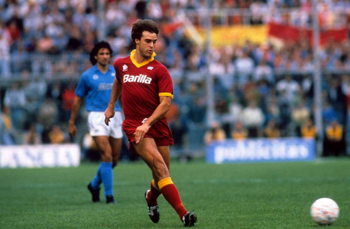 Ende der 1980er Jahre suchte er – wie viele deutsche Fußballer seiner Generation – sein Glück in Italien und lief für den AS Rom auf.