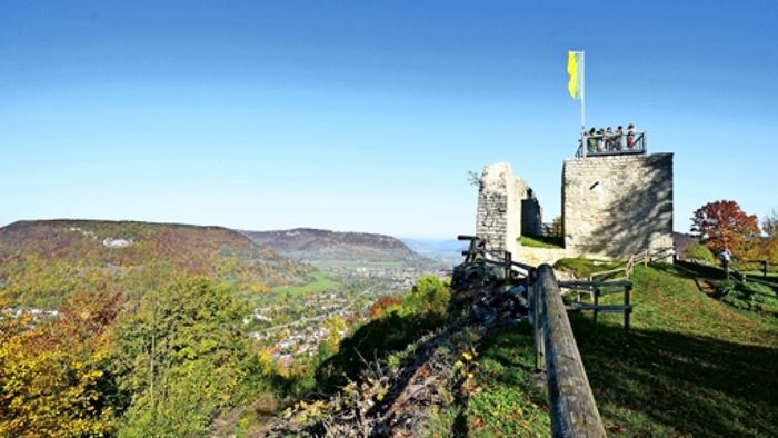 Die Burg auf dem Schlossberg und  lohnende Abstecher