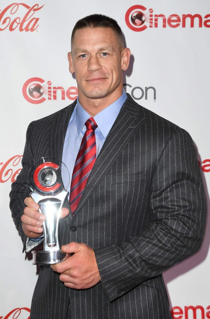 Wrestler John Cena bekam den Preis als „Action Star of the Year“ in Las Vegas verliehen.