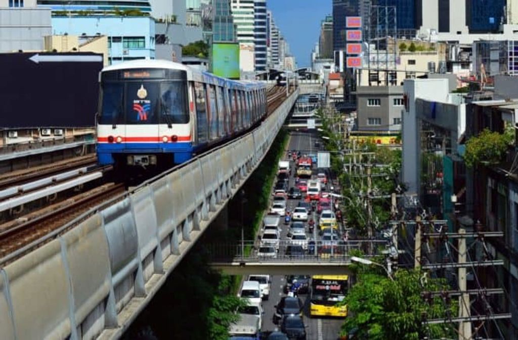 Die Verkehrsprobleme sind weltweit insbesondere in Städten wie hier in Bangkok komplex. Foto: Pixabay/Quinntheislander