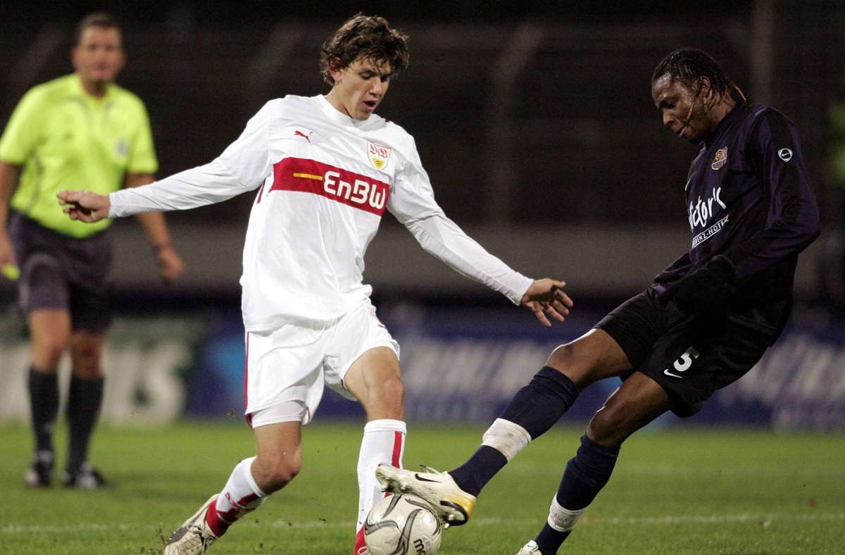 Mit dem VfB wurde Szalai 2005 deutscher A-Juniorenmeister. Im August 2007 zog es ihn dann zur zweiten Mannschaft von Real Madrid.