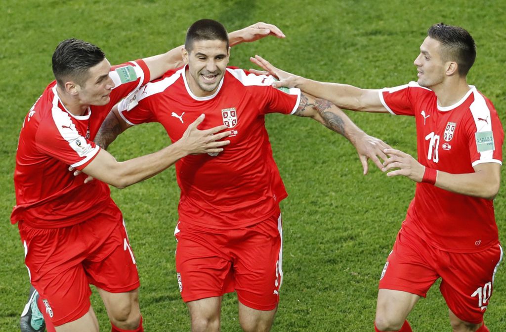 Aleksandar Mitrovic (Mitte) erzielte das 1:0 für Serbien.