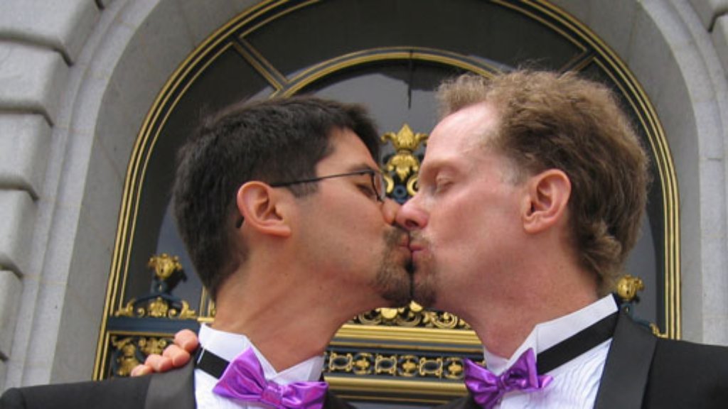 Homo-Ehe: Homosexuelle dürfen im Rathaus heiraten