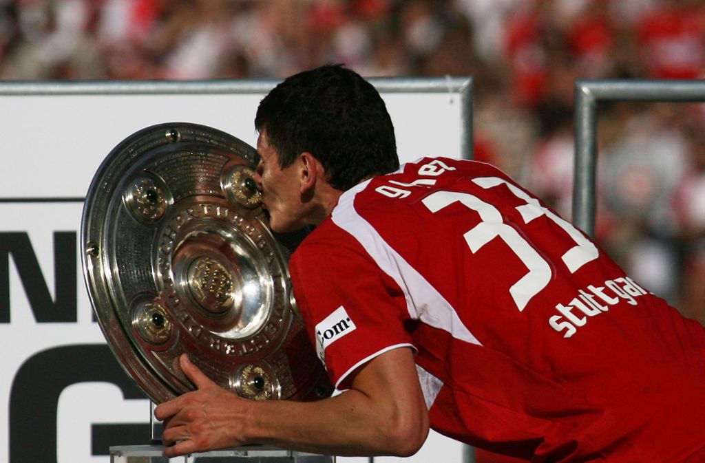 Während seiner Zeit in Stuttgart, bejubelte er 2007 auch die Meisterschaft. Im gleichen Jahr wurde er zu Deutschlands Fußballer des Jahres gewählt.