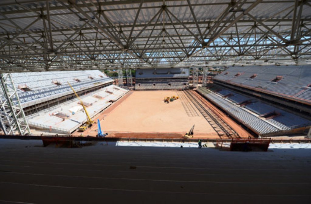 Noch im Bau: Die Arena Pantanal in Cuiabá ist für 42.968 Zuschauer ausgelegt und Austragungsort für vier WM-Gruppenspiele. Die Baukosten dürften sich nach offiziellen Angaben auf 519,4 Millionen Reais (165,6 Mio Euro) belaufen. Im September waren die Bauarbeiten zu 85 Prozent abgeschlossen.