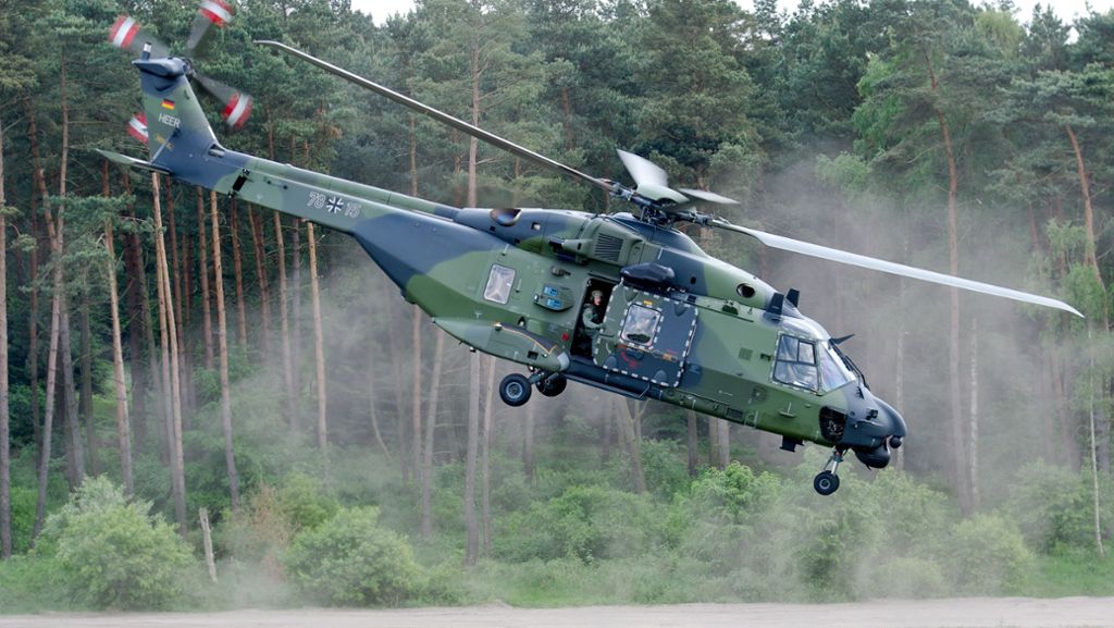 Bundeswehr-Unfall in Bayern: Hubschrauber kollidiert mit Tower – Mitarbeiter tot