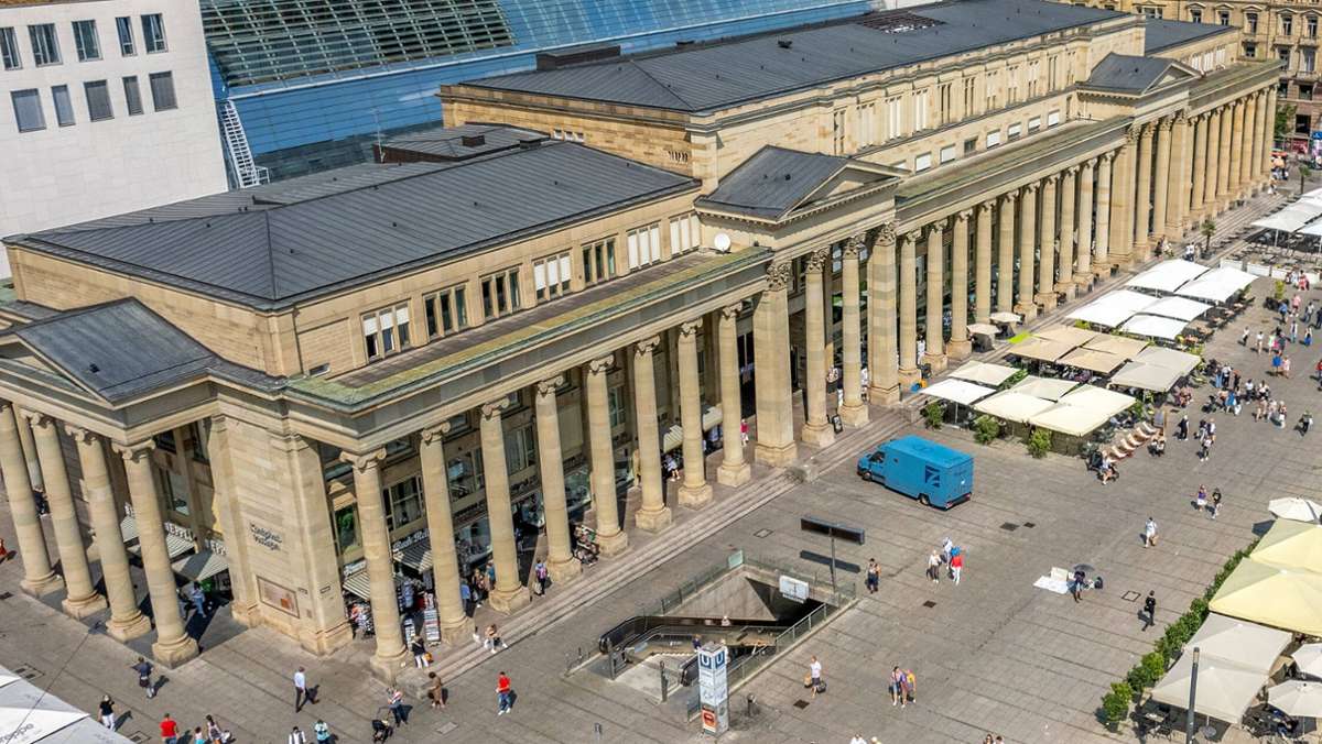 Schlossplatz in Stuttgart: Der Königsbau lockt auch Straßenräuber