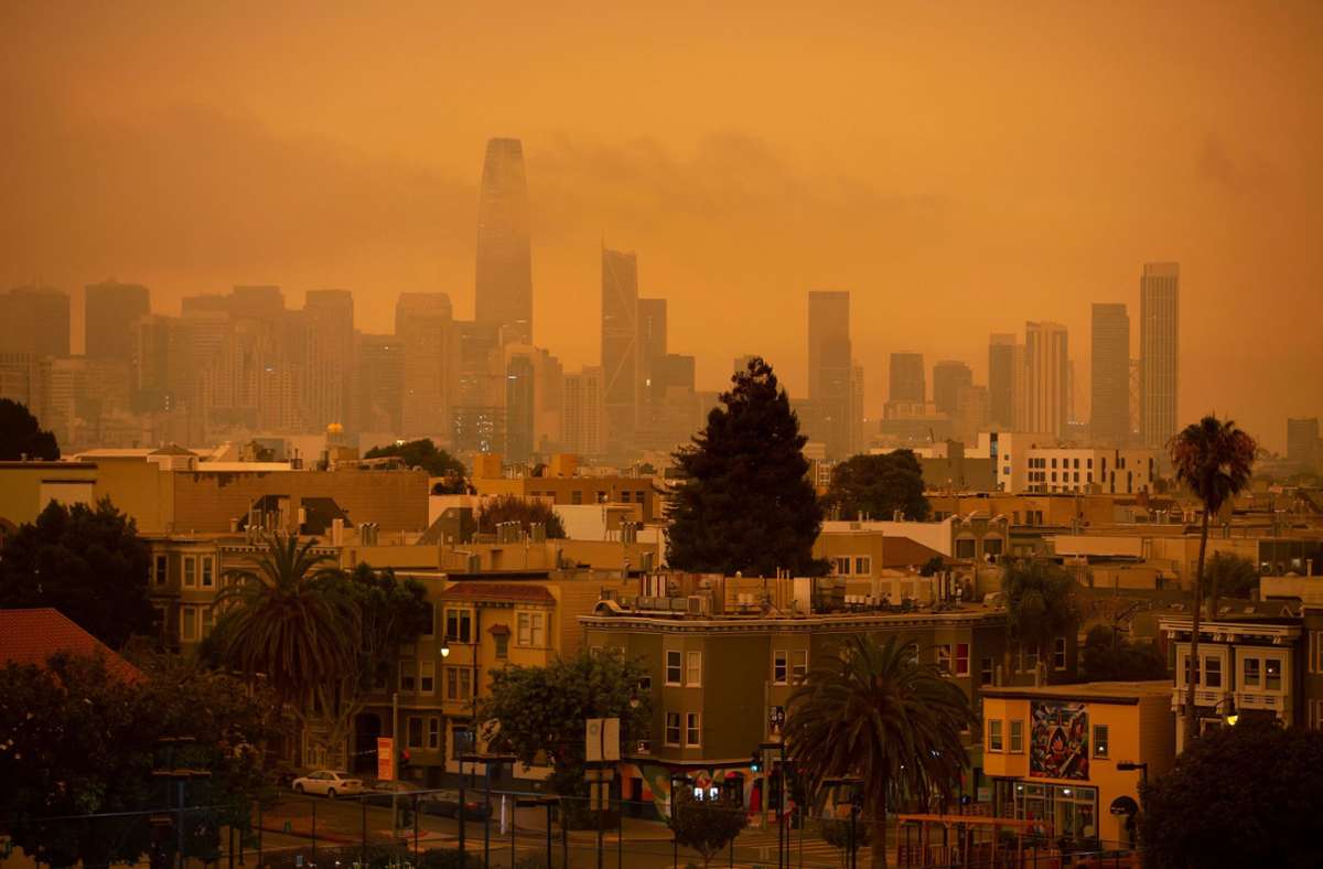 Der Blick vom Dolores Park auf die Skyline von San Francisco.
