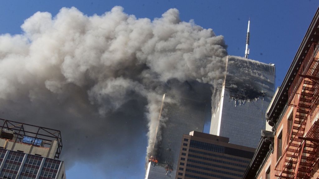  Am Sonntag jährt er sich zum 15. Mal, der Tag, an dem die Flugzeuge in die Hochhäuser des World Trade Centers rasten. Wir möchten mithilfe Ihrer Geschichten an den 11. September 2001 erinnern. 