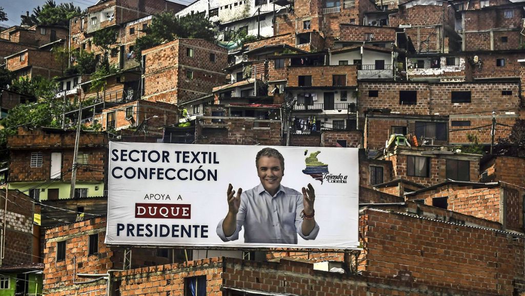  Nach 50 Jahren Bürgerkrieg stehen sich bei der Präsidentschaftswahl in Kolumbien Vertreter der extremen Linken und der extremen Rechten gegenüber. Abgestimmt wird aber nicht nur über den nächsten Präsidenten, sondern auch über den Friedensprozess. 