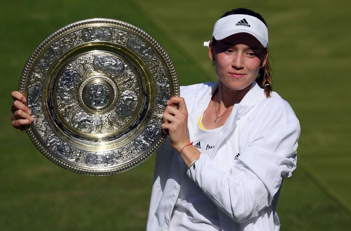 Elena Rybakina hat von allen Spielerinnen in Stuttgart in diesem Jahr das meiste Geld eingespielt: 2,9 Millionen Euro. Die kasachische Wimbledon-Siegerin von 2022 stand in diesem Jahr bei den Australian Open im Endspiel und gewann das Turnier in Indian Wells.