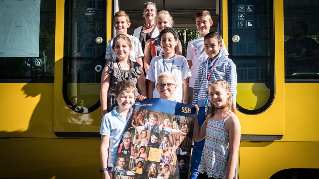 Stuttgarter Busse und Bahnen: Schüler sagen Haltestellen in fünf Sprachen an
