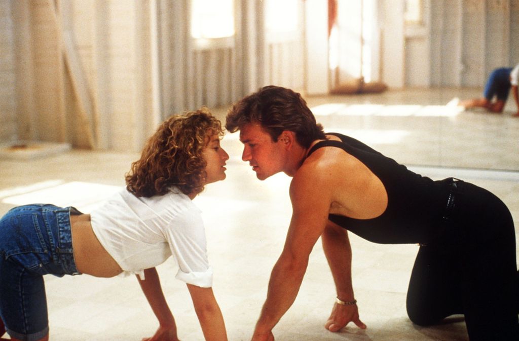 Durch „Dirty Dancing“, einer der größten Romanzen der Filmgeschichte, wurde Patrick Swayze weltberühmt. 1991 war er der Sexiest Man Alive. 2009 starb er im Alter von 57 Jahren an Bauchspeicheldrüsenkrebs.