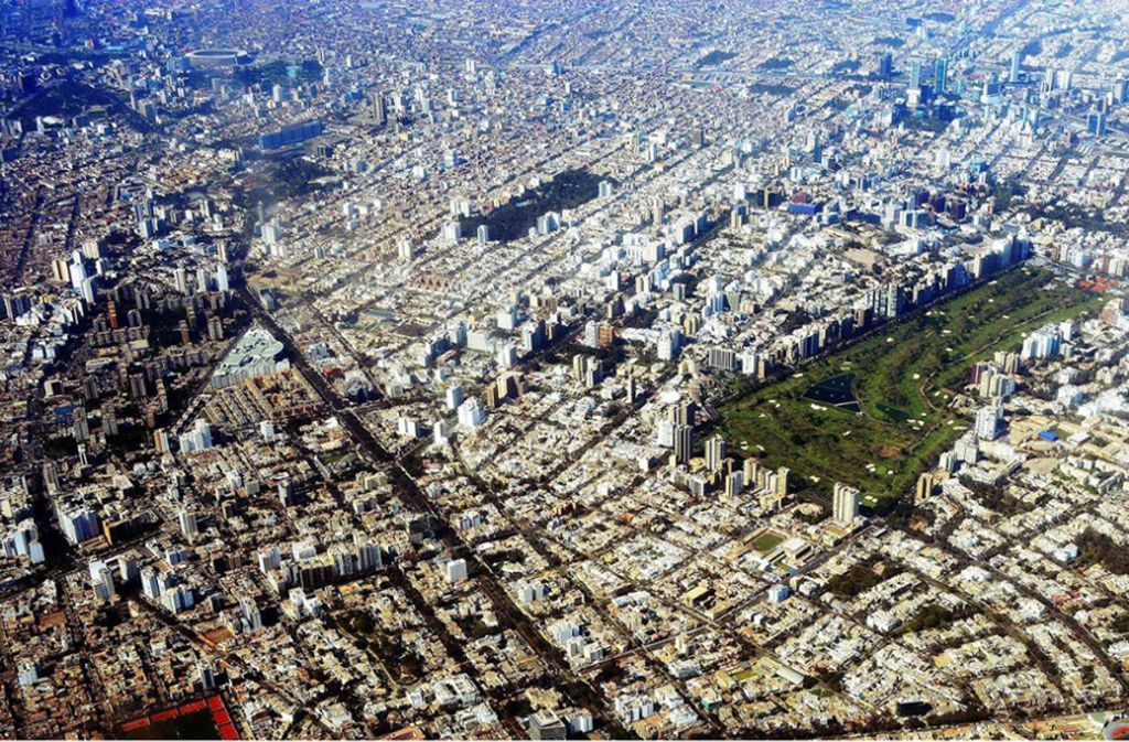 Weltweit gibt es 548 Millionenstädte. Die UN erwarten, dass es 2030 weltweit 706 Städte mit mehr als einer Million Einwohnern geben wird, darunter 43 Megastädte (Foto: Perus Hauptstadt Lima, neun Millionen Einwohner).