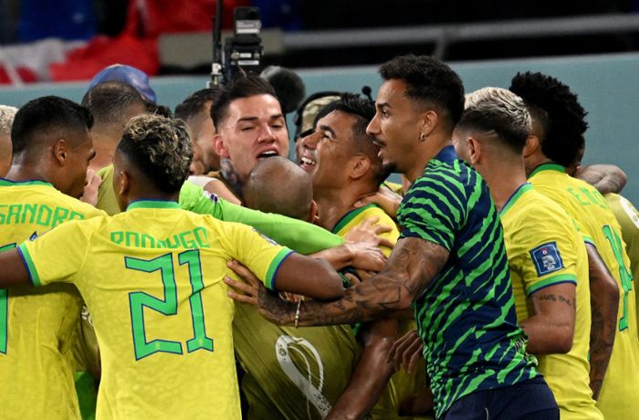 Fußball-WM 2022 in Katar: Liveticker: Wer folgt Brasilien ins Achtelfinale?