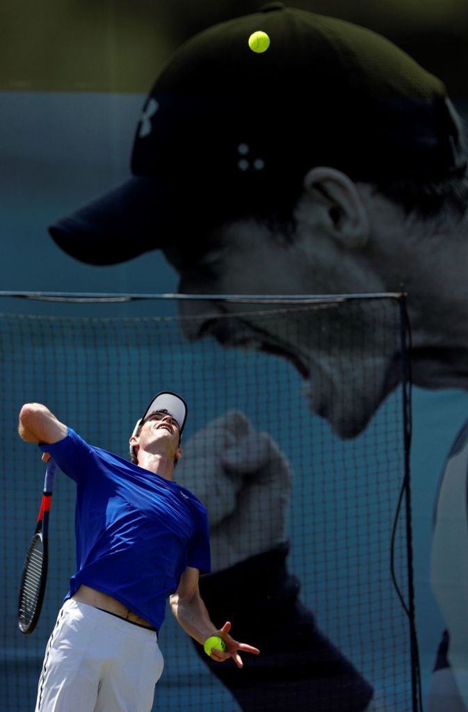 Er ist zurück, zumindest im Doppel: Andy Murray schlägt diese Woche mit neuer Hüfte im Queens Club an der Seite von Feliciano Lopez auf.