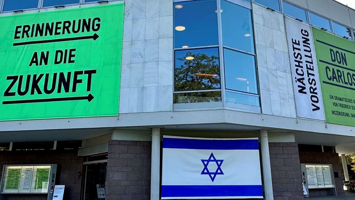 Stuttgart: Unbekannte beschädigen Israel-Fahne im Oberen Schlossgarten
