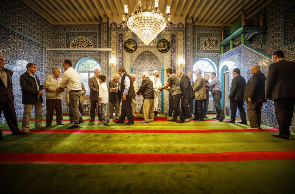 Ditib-Moschee in Waiblingen: Gebete und Süßes zum Ende des Ramadan