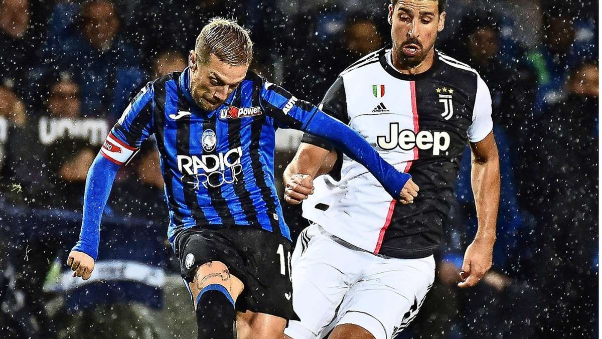  Der frühere VfB-Spieler Sami Khedira will offenbar das italienische Spitzenteam Juventus Turin im Winter verlassen. Bei Trainer Andrea Pirolo spielt der 33-Jährige keine Rolle mehr. 