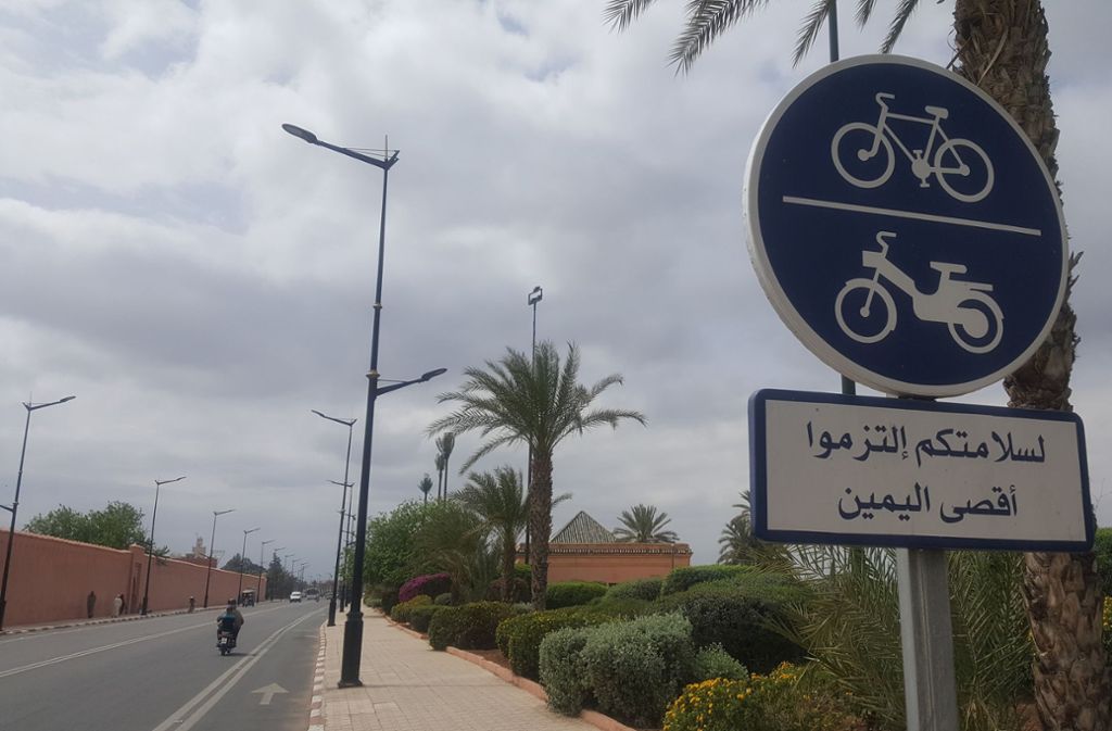 Außerhalb der Altstadt entsehen in Marrakesch immer mehr Radwege.