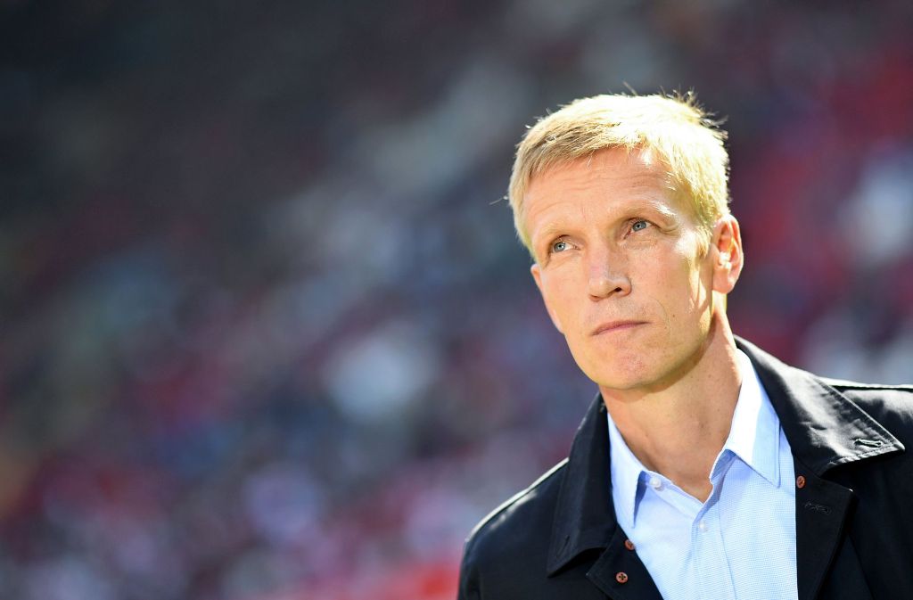 Für die Nachfolge von Robin Dutt gewinnt der VfB Jan Schindelmeiser.