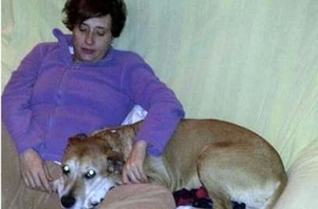 Die an Ebola infizierte Krankenschwester aus Madrid mit ihrem Hund "Excalibur".