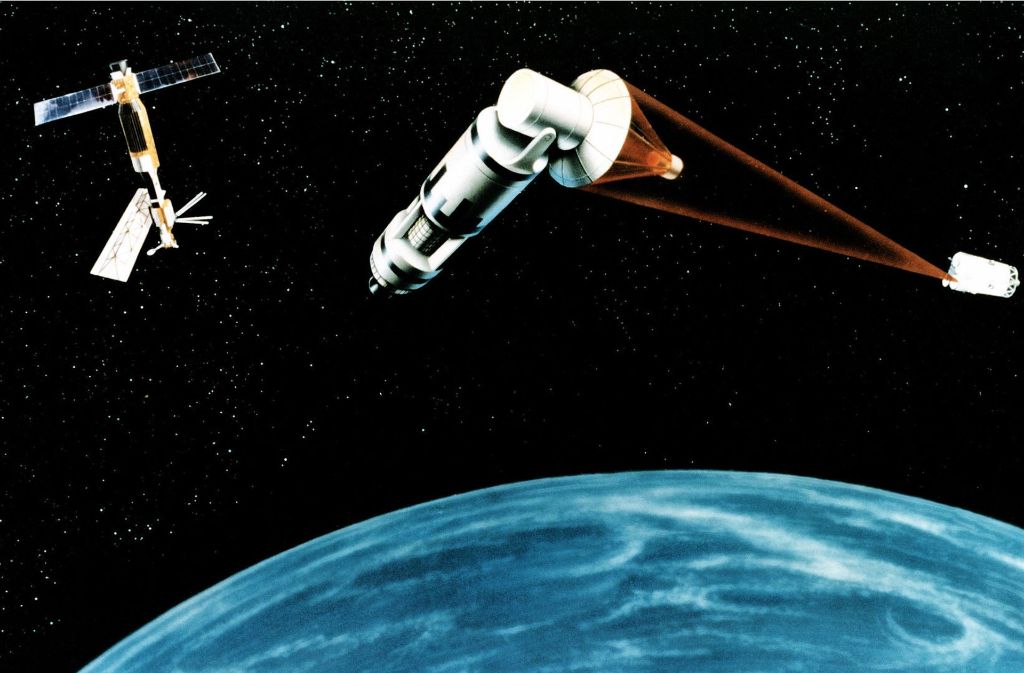 Strategic Defense Initiative: So stellten sich US-Sternenkrieger in den 1980er Jahren den Kampf gegen Asteroiden vor. Mit Hilfe von Laserkanonen, die auf Satelliten installiert sind, sollten die Objekte vom Himmel geholt werden. Dazu schreibt die ESA: „Noch exotischer waren Ideen, einen Asteroiden mit einer riesigen Laserkanone zu beschießen, wie sie im Rahmen des amerikanischen SDI-Programms zur Raketenabwehr entwickelt werden sollte: Eine ebenfalls in absehbarer Zeit nicht realisierbare Variante.“