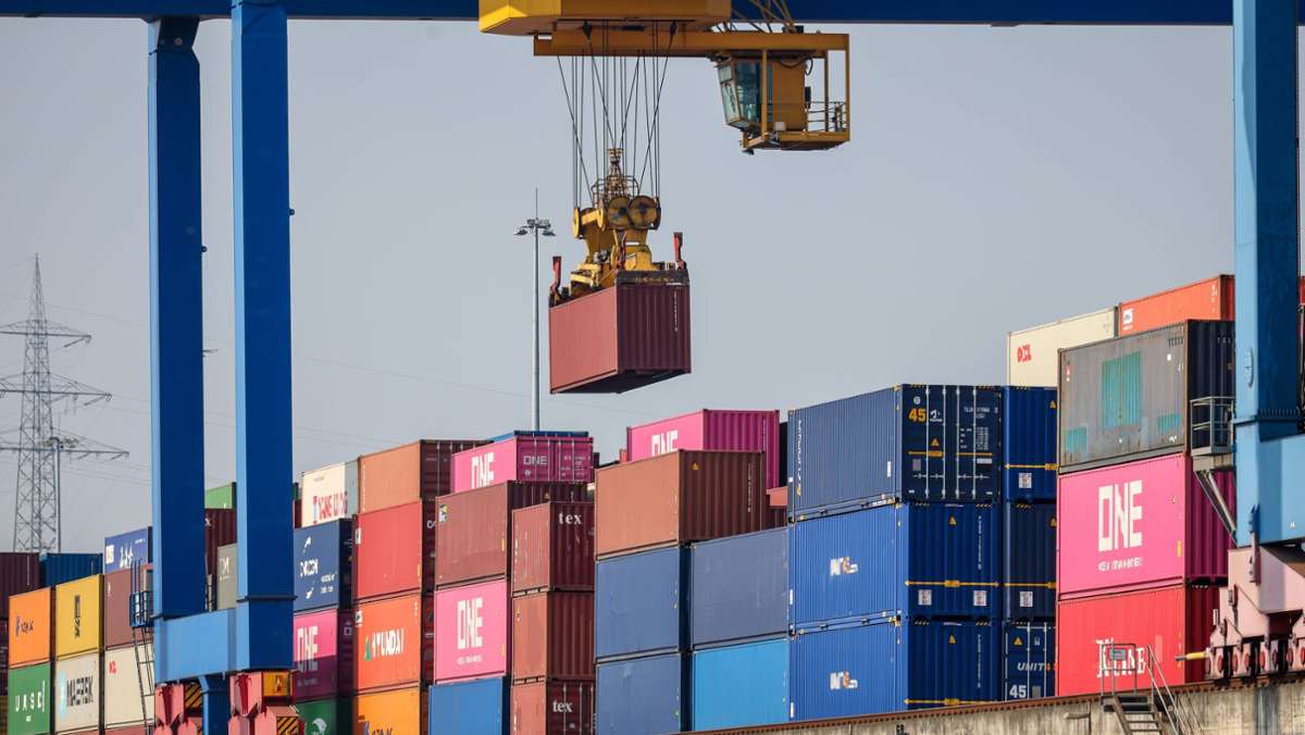 Ditzinger Firma will Containerstau umgehen: Trumpf chartert Hochseeschiff