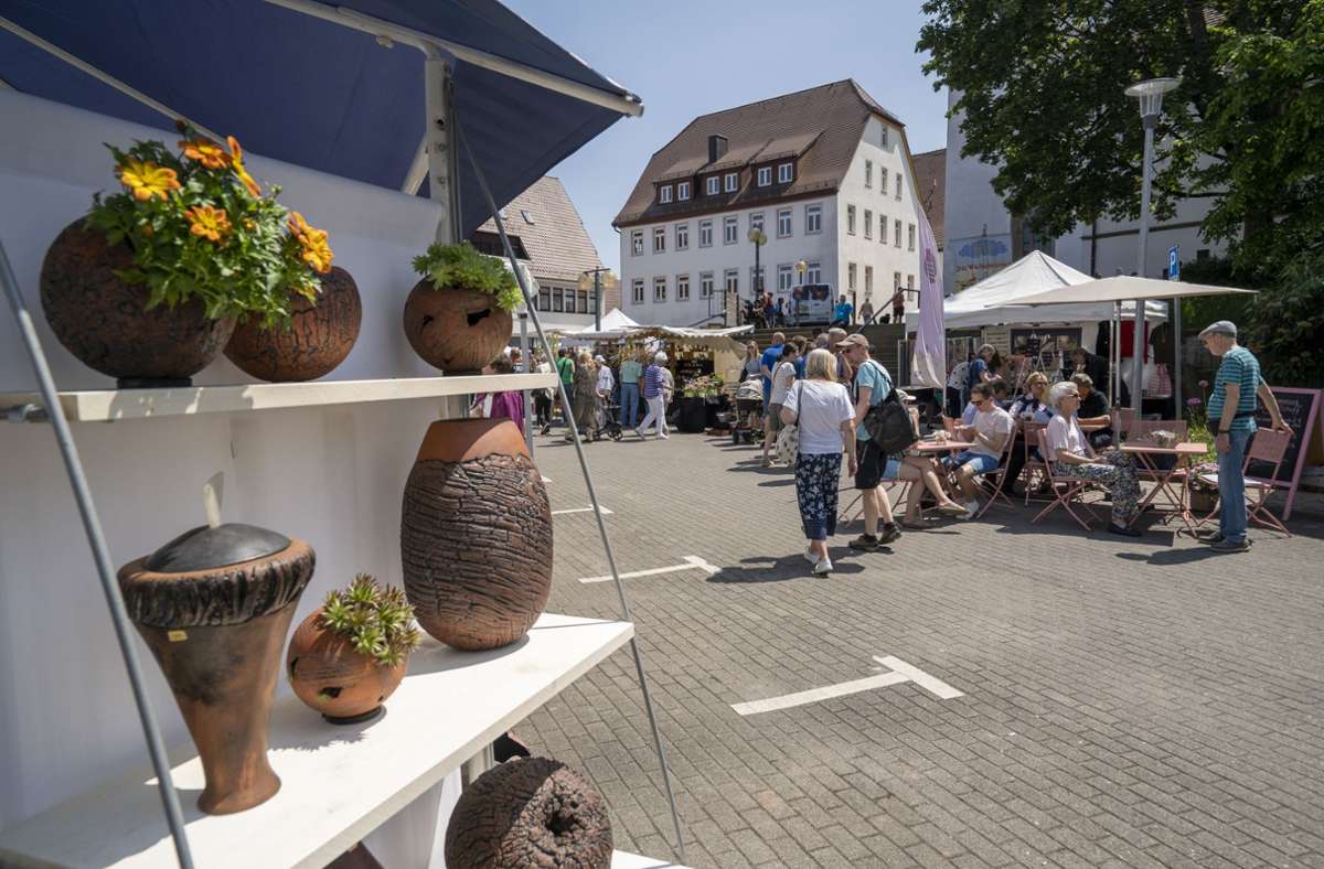 Auch beim Kunsthandwerkermarkt in Renningen ist viel los und viel geboten.