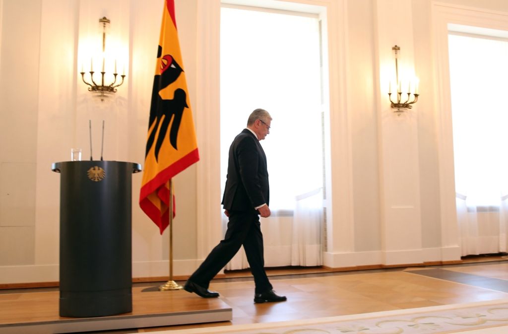 Am 6. Juni 2016 verkündet Gauck, dass er sein Amt bis zur Ende der aktuellen Amtszeit ausüben wolle, dann aber nicht mehr zur Verfügung stehe.