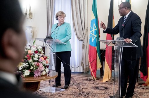 Angela Merkel im Gespräch mit dem äthiopischen Ministerpräsident Hailemariam Dessalegn. Foto: dpa