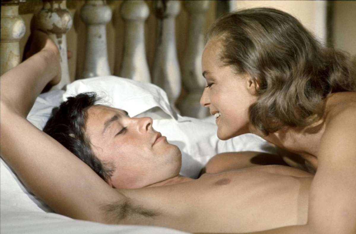 Alain Delon und Romy Schneider in einer Szene des Films „Der Swimmingpool“ (1969)