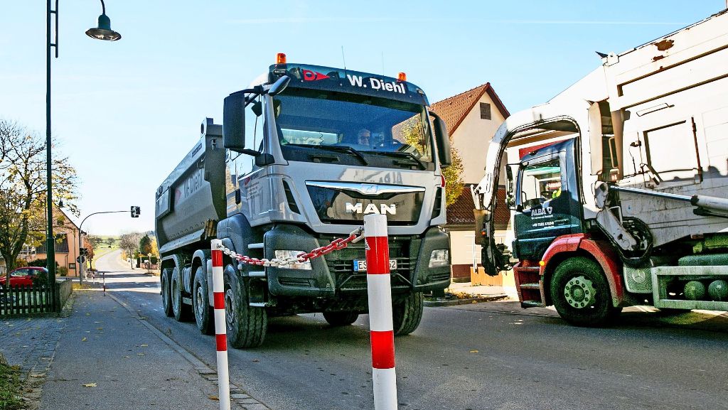 ICE-Tunnelaushub rollt über Alb: Erkenbrechtsweiler stöhnt unter Lastwagenverkehr