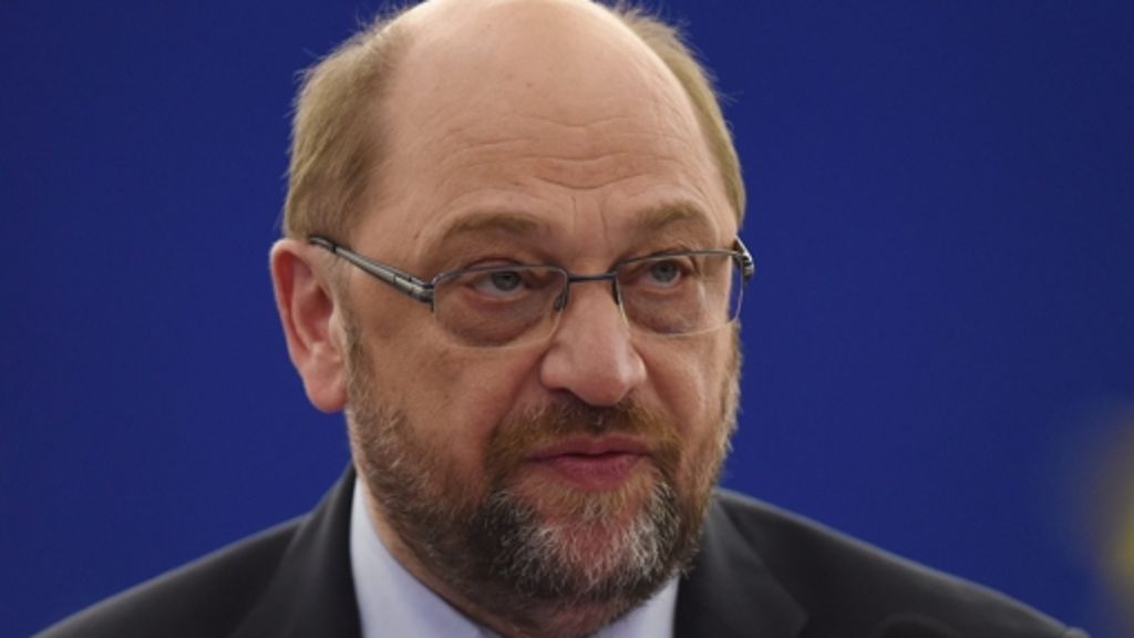 EU-Parlament: Schulz wirft Rassisten raus