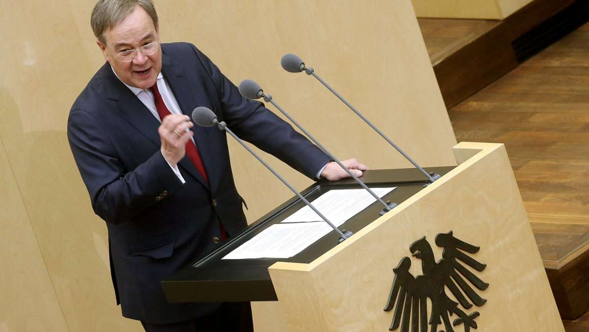  Einen Tag nach dem Bundestag passierte die Verordnung über die Lockerung der Corona-Regeln auch den Bundesrat. Jetzt äußert sich CDU-Chef Armin Laschet zu den Regelungen. 