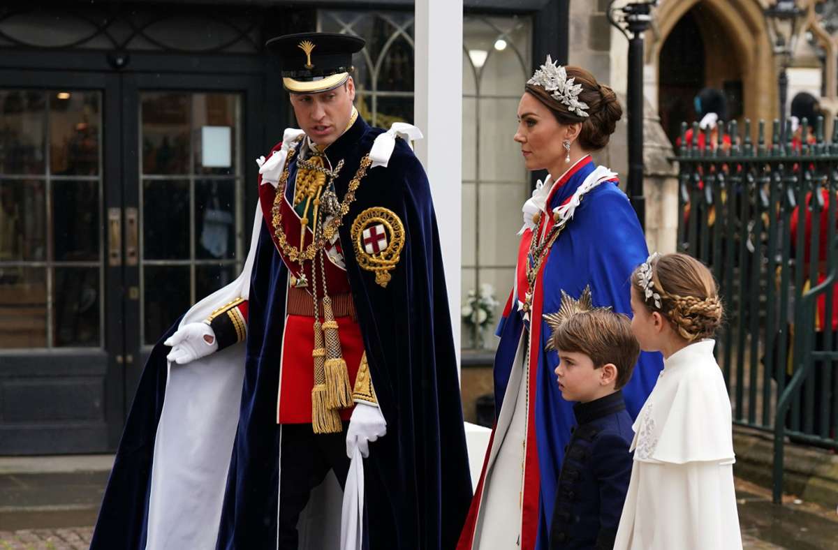 Prinz William, Prinzessin Kate und ihre Kinder Prinz Louis und Prinzessin Charlotte.