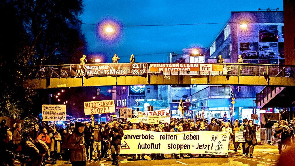 Demo gegen Feinstaub in Stuttgart: Feinstaub-Gegner wollen Hauptverkehrsachse lahm legen