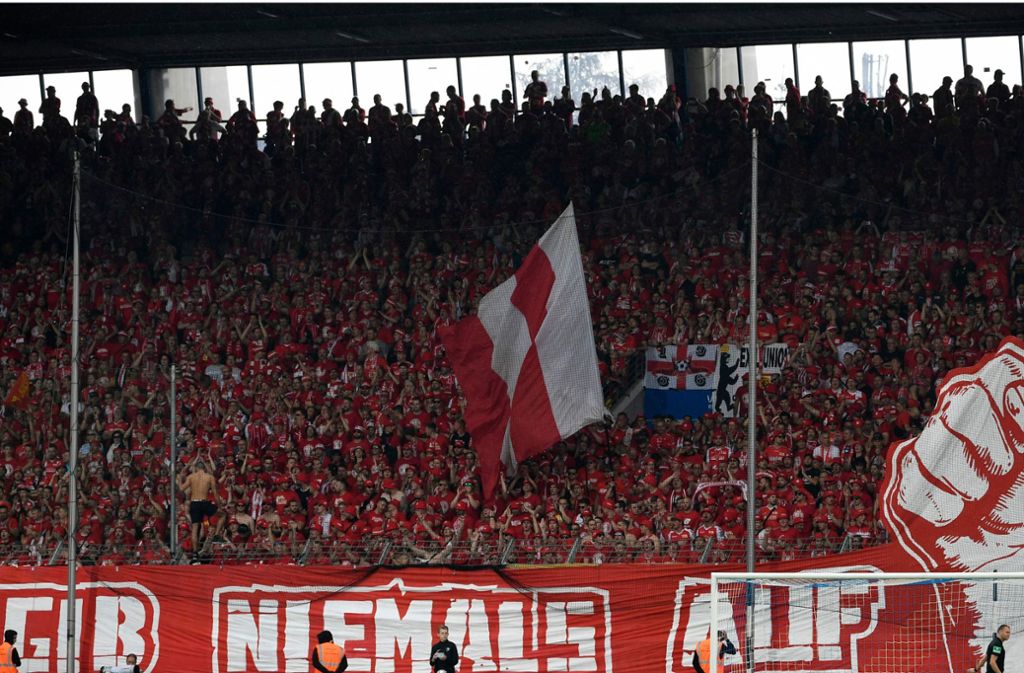 Auf die Fans von Union Berlin ist Verlass. Sie wollen ihre Mannschaft auch in Stuttgart lautstark unterstützen.