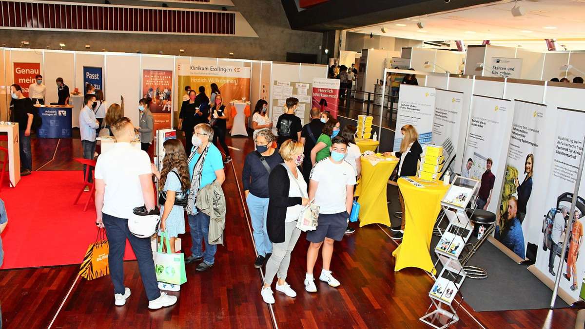 „Karriere 2020“ im Esslinger Neckar Forum: Messe mit Mundschutz und Einlass-Chip