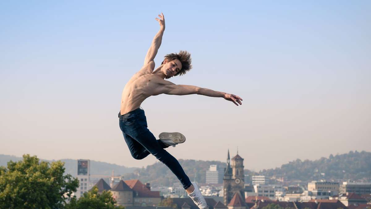  Ballett-Superstar Friedemann Vogel macht Luftsprünge über den Dächern der Stadt. Optimismus treibt ihn an – wie auch viele andere Stuttgarter Promis, die unsere Redaktion gefragt hat: Worauf können wir uns 2022 trotz Corona freuen? 