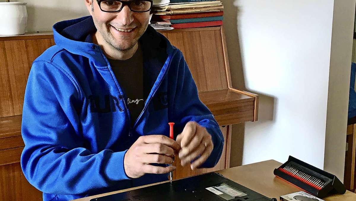 Schule in Mühlhausen: Laptops für den Online-Unterricht repariert