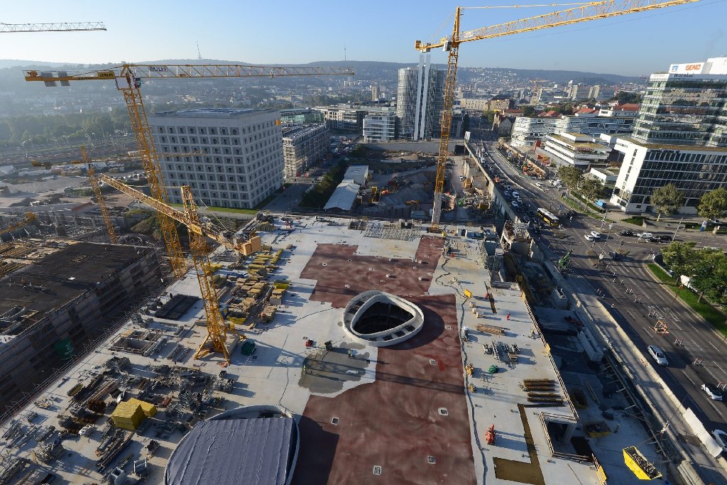 Gerber und Milaneo (hier ein Bild von der Baustelle hinter dem Hauptbahnhof) liefern sich derzeit ein Wettrennen um die Eröffnung 2014.