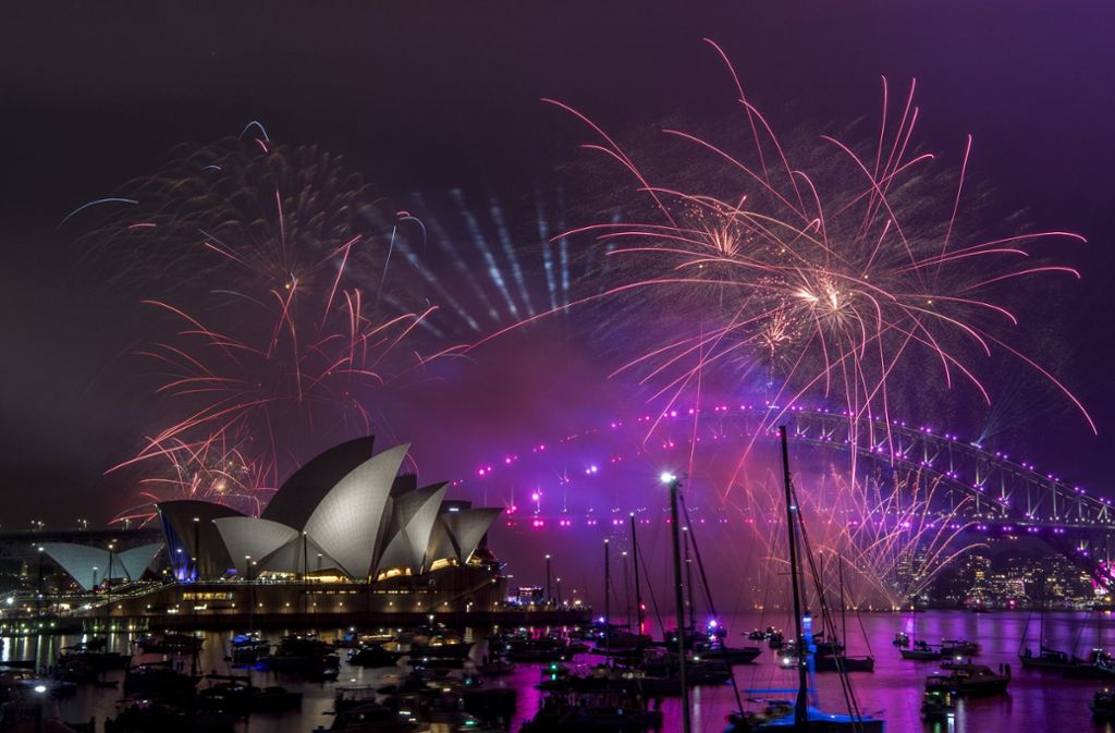 Um 14 Uhr MEZ läutete Sydney das Neue Jahr ein.