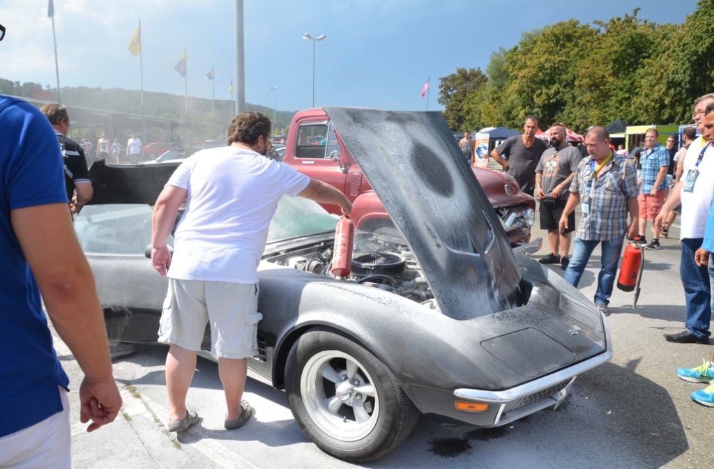 Es war zu einem Kabelbrand im Motor der Corvette gekommen.