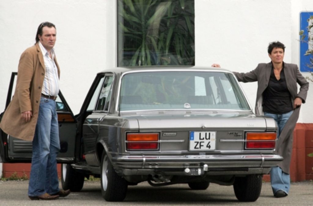 Auch deutsche Serienstars fahren markante Karossen. So etwa der Ludwigshafener Tatort-Ermittler Mario Kopper (Andreas Hoppe), der einen Fiat 130 fährt. Der eher seltene Oldtimer wurde zwischen 1969 und 1976 produziert.