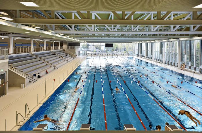Sportbad in Stuttgart  eröffnet: Schwimmen mit Aussicht im Sportbad Neckarpark