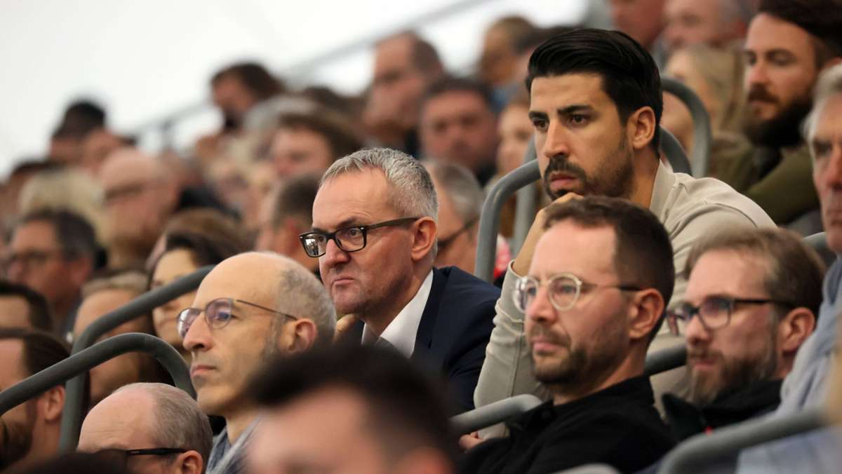 Vorstandschef und seine Pläne: Wehrle äußert sich zu Khediras VfB-Rolle